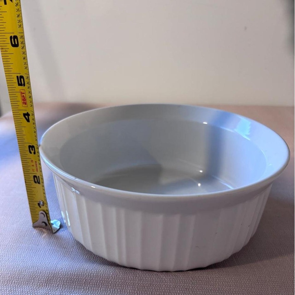 CorningWare French White 1.5 Qt Round Stoneware Casserole Souffle Dish 7.5" - Picture 3 of 8